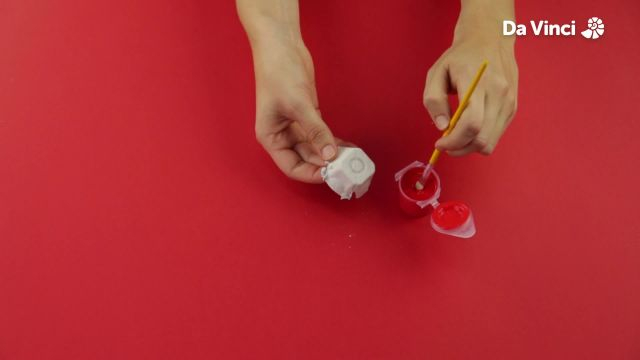 Make an Egg Box Ladybird