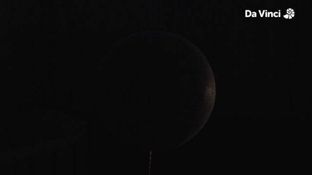 Darwin - Who’s Eating the Moon