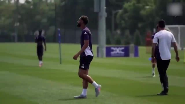 Ruben Amorim REACTS to Man United's Striker and Goalkeeper plans